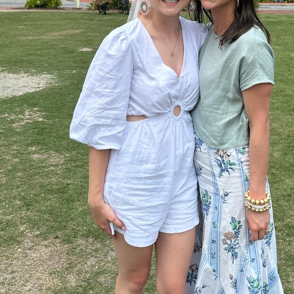 1. State V Neck Ring Cut Out Romper - Picture 4 of 4